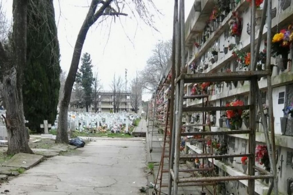 Reabre el cementerio de La Plata